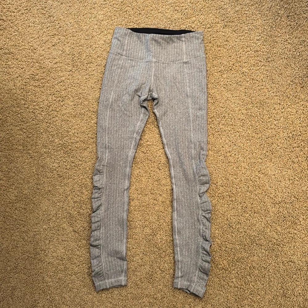 Patterned lululemon leggings